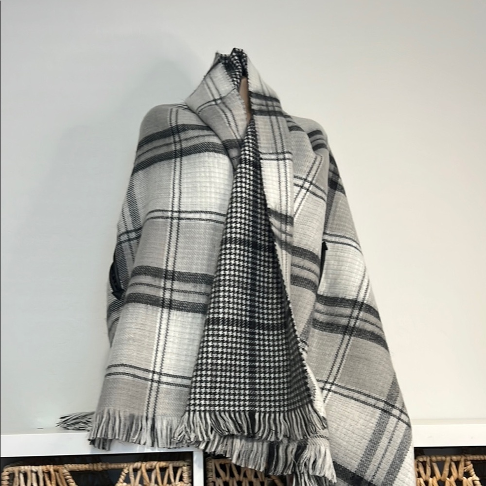 Echo wrap - Picture 1 of 5